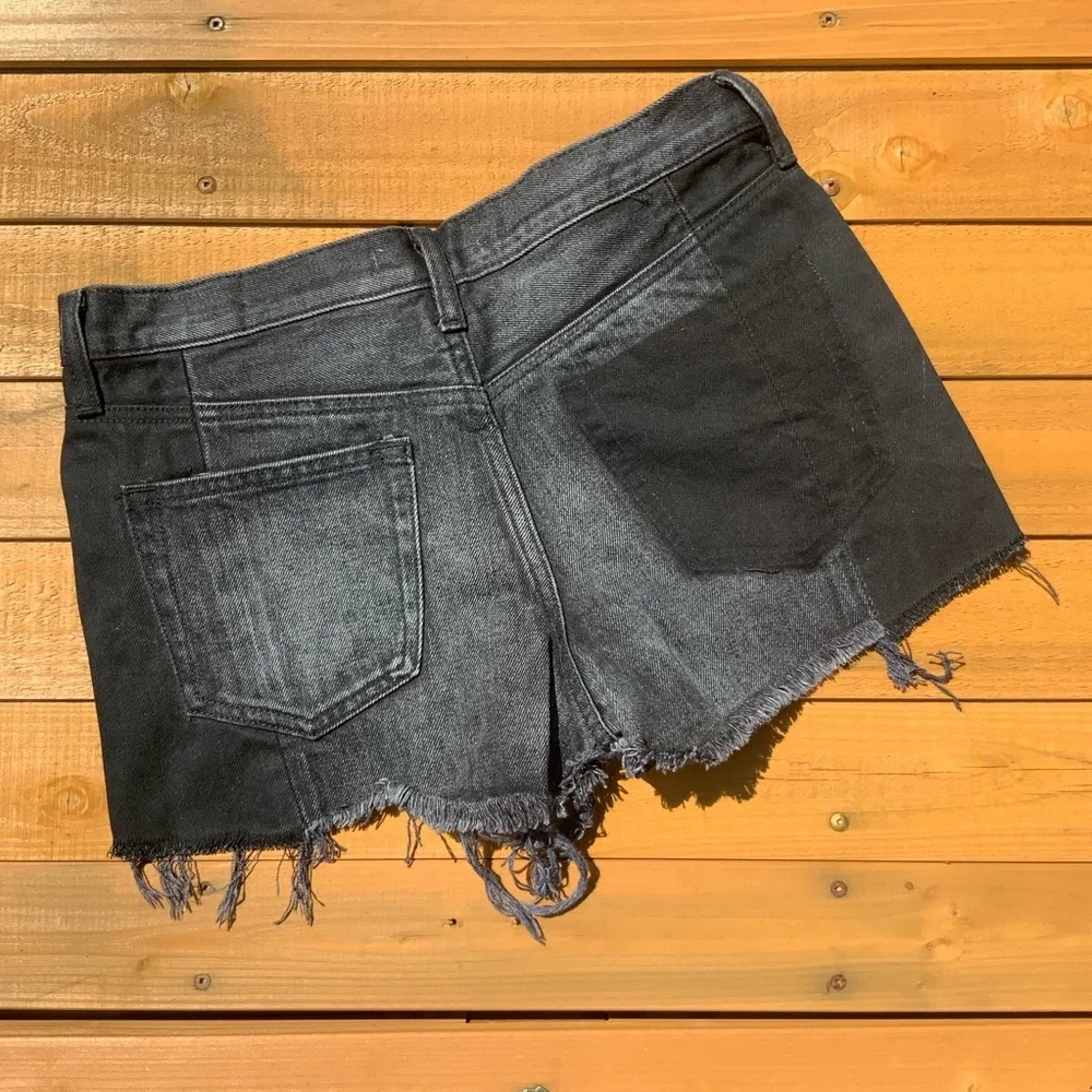 Free People Black Tonal Color Cut Off Jean Shorts  Fringe Hem Size 26 LAST PAIR